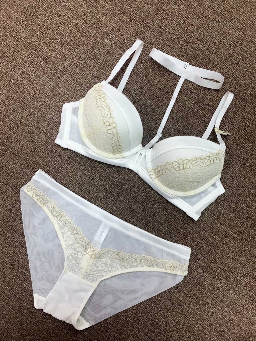 Sexy deep V gathered around the neck underwear