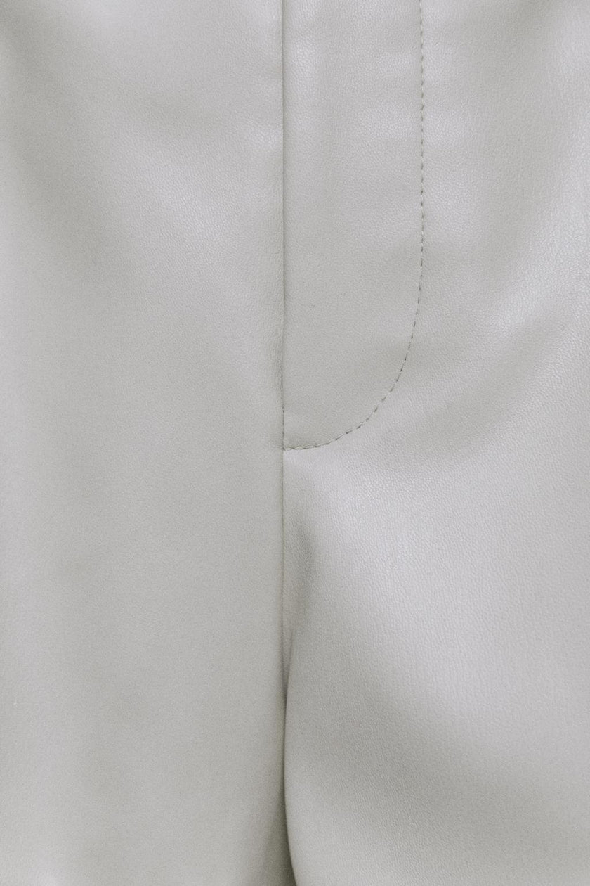 Alpscommerce Women's leather shorts