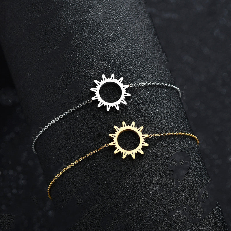 Hollow 18K Gold Sun Bracelet