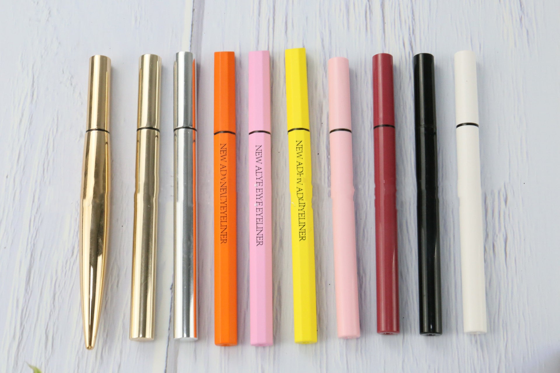 Fluorescent Eyeliner Pen With Diamond