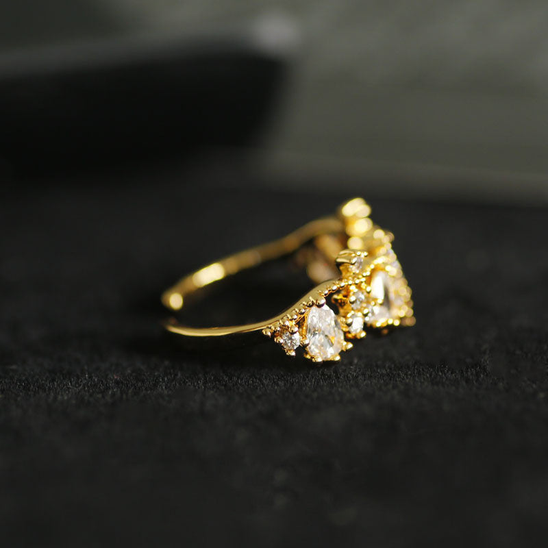 Zircon ring ring female