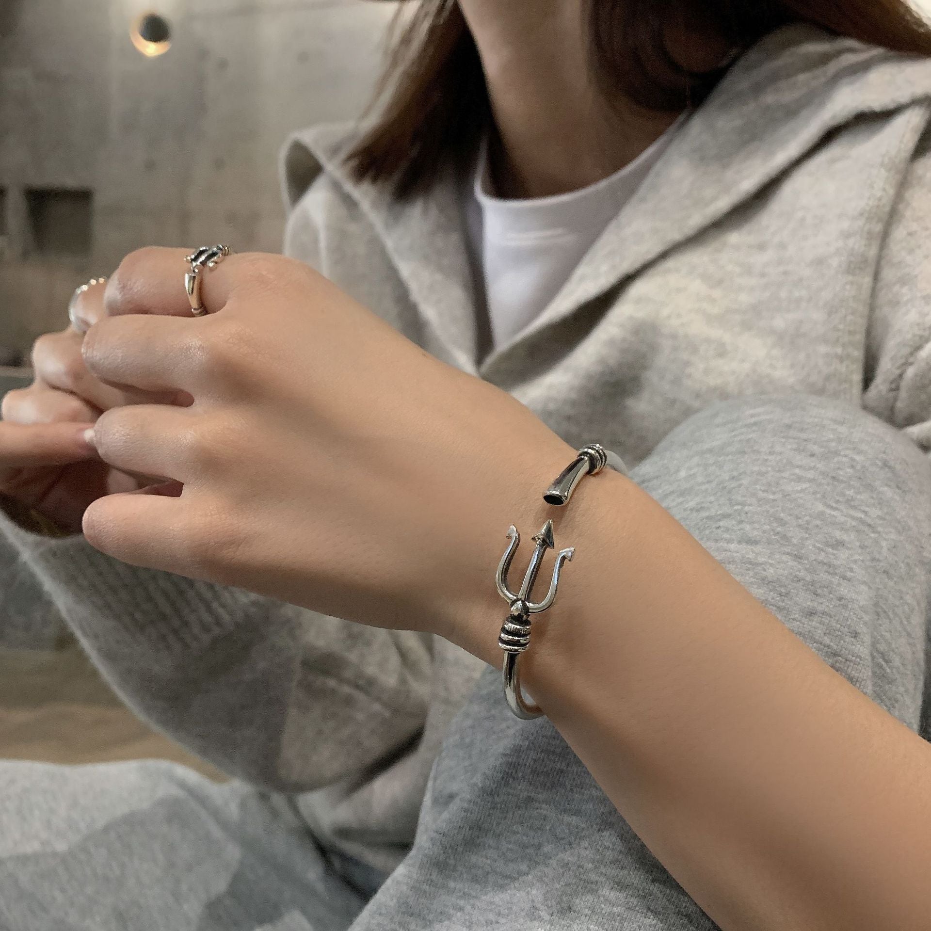 Silver Retro Bangle Bracelet