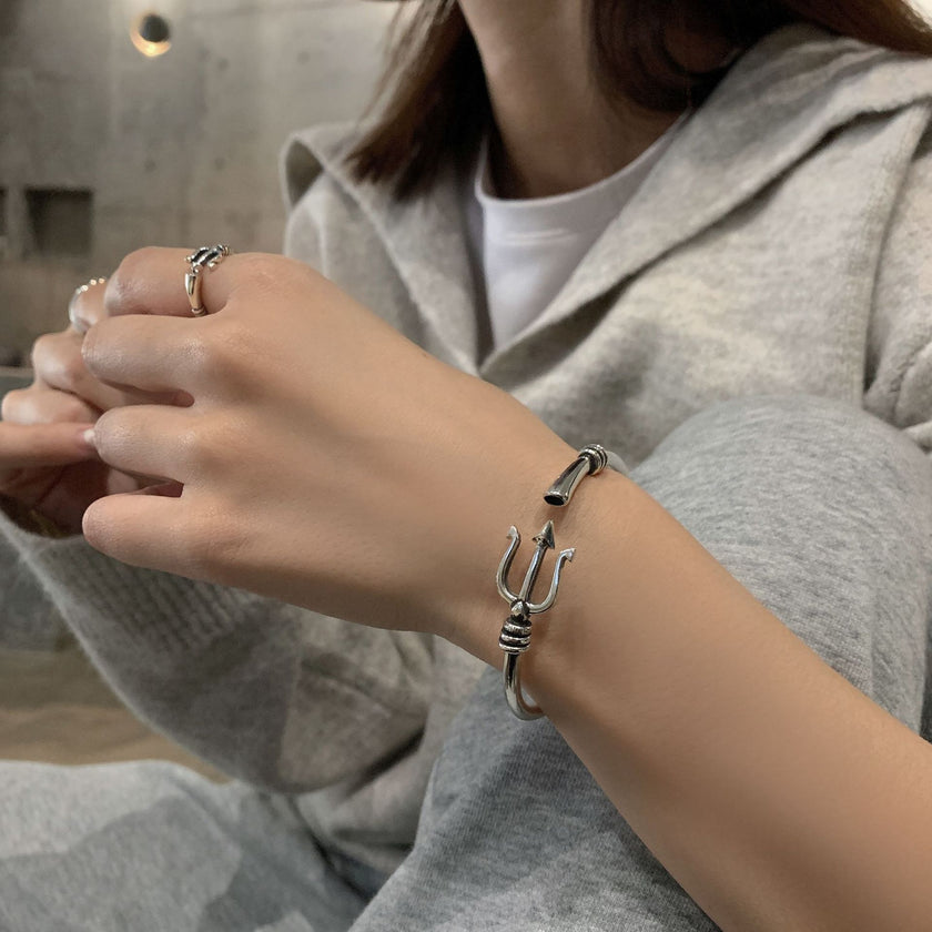 Silver Retro Bangle Bracelet