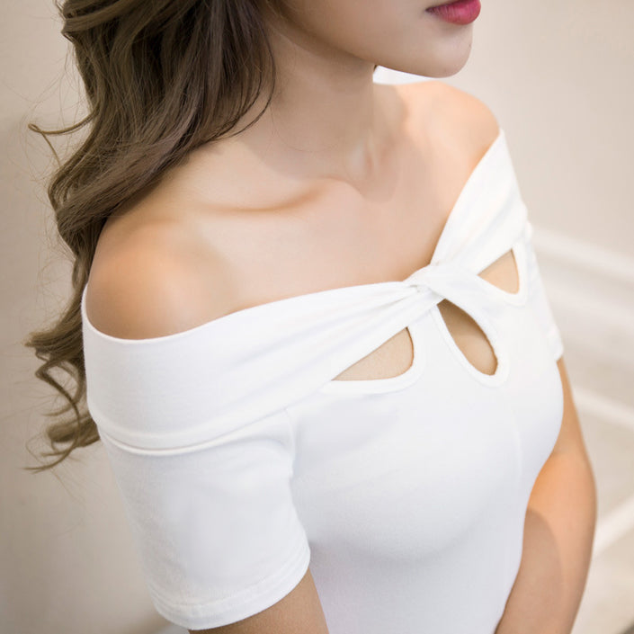 Cutout short sleeve t-shirt