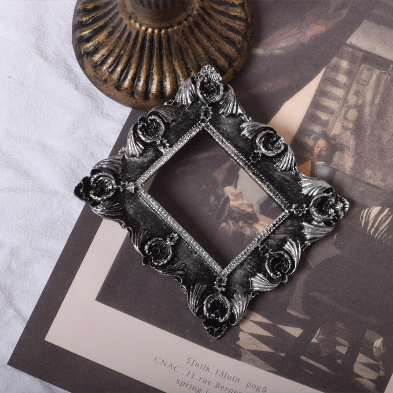 Retro Oil Painting Outer Frame Framed Mini Photo Frame