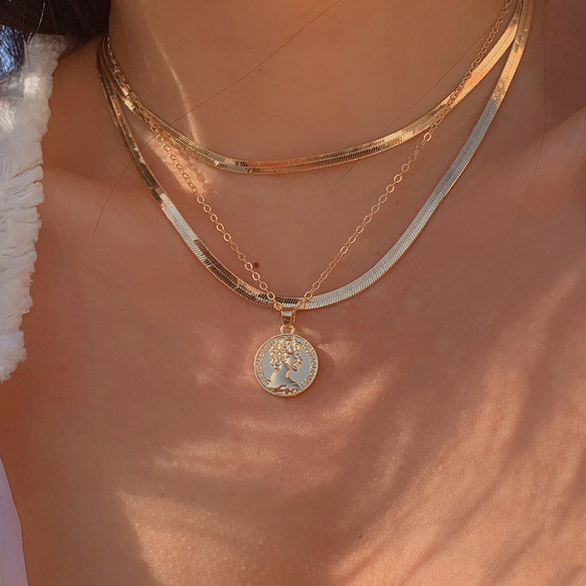 Multilayer Trend Elegant Jewelry Long Snake Chain Crystal