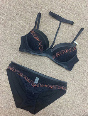 Sexy deep V gathered around the neck underwear