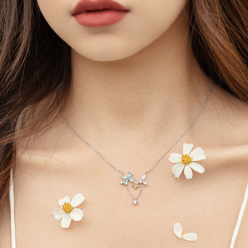 Four-leaf clover small lucky necklace female