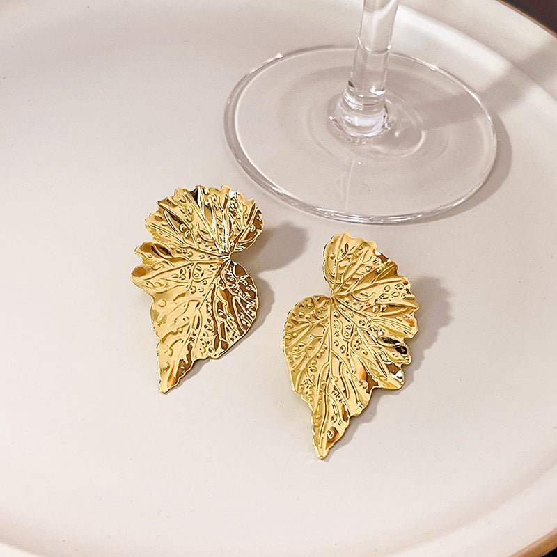 Trendy Pleated Three-dimensional Leaf Earrings