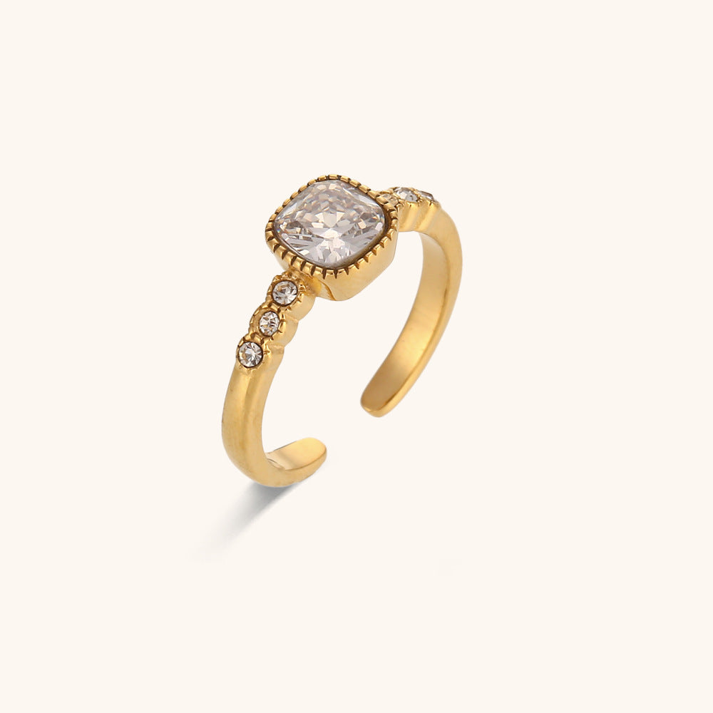 Rounded Square Open-end Zircon Ring Niche