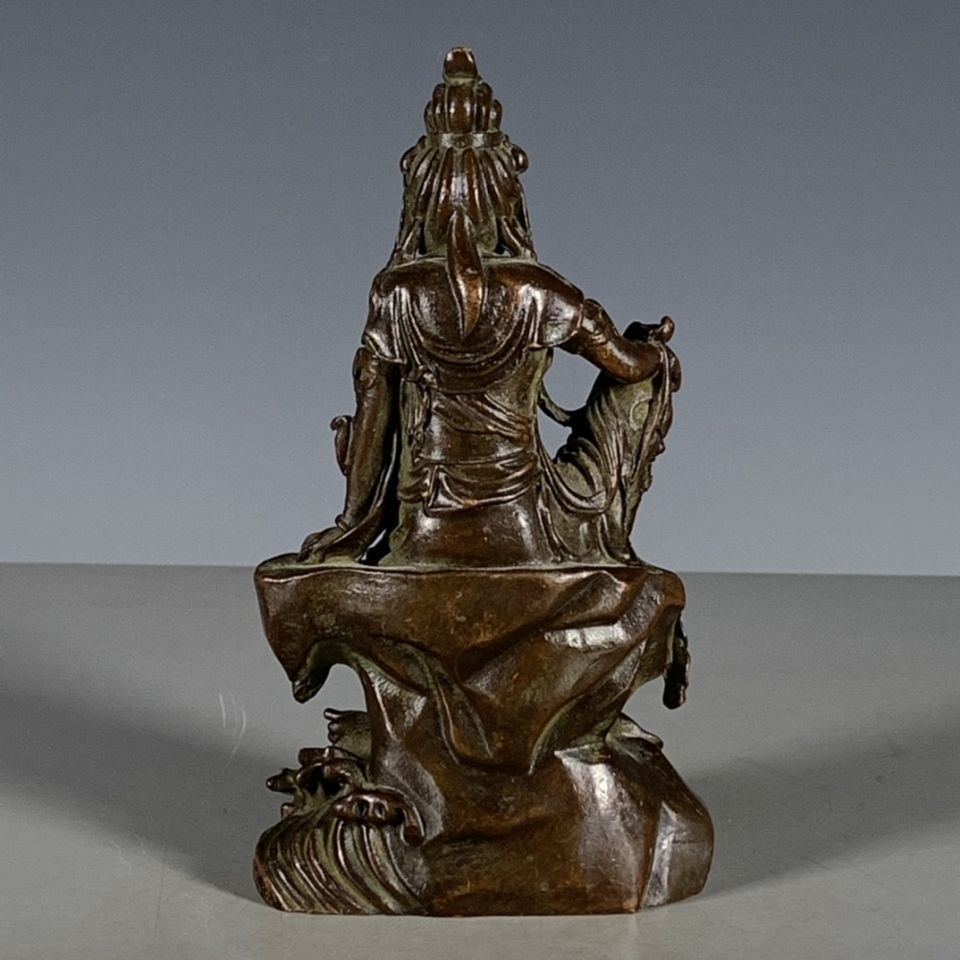 Antique Old Object Guanyin Small Ornaments Bronze
