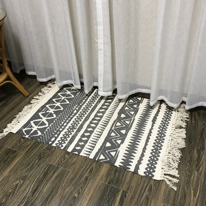 Woven household tassel carpet