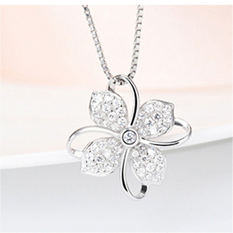 Ladies Lucky Four Leaf Clover Necklace