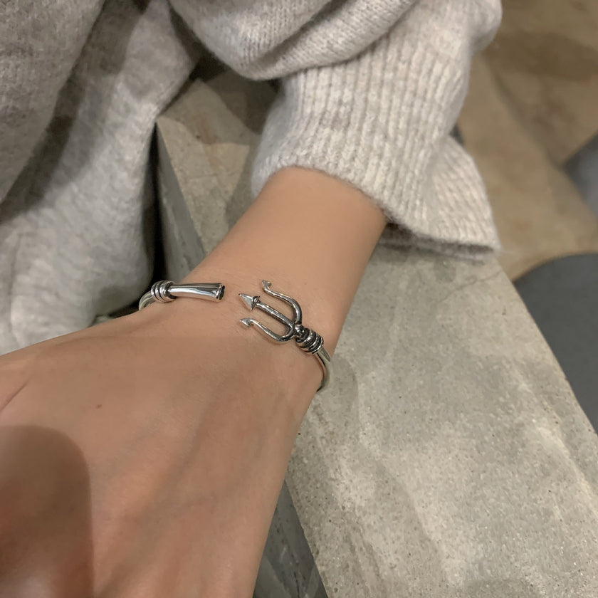 Silver Retro Bangle Bracelet