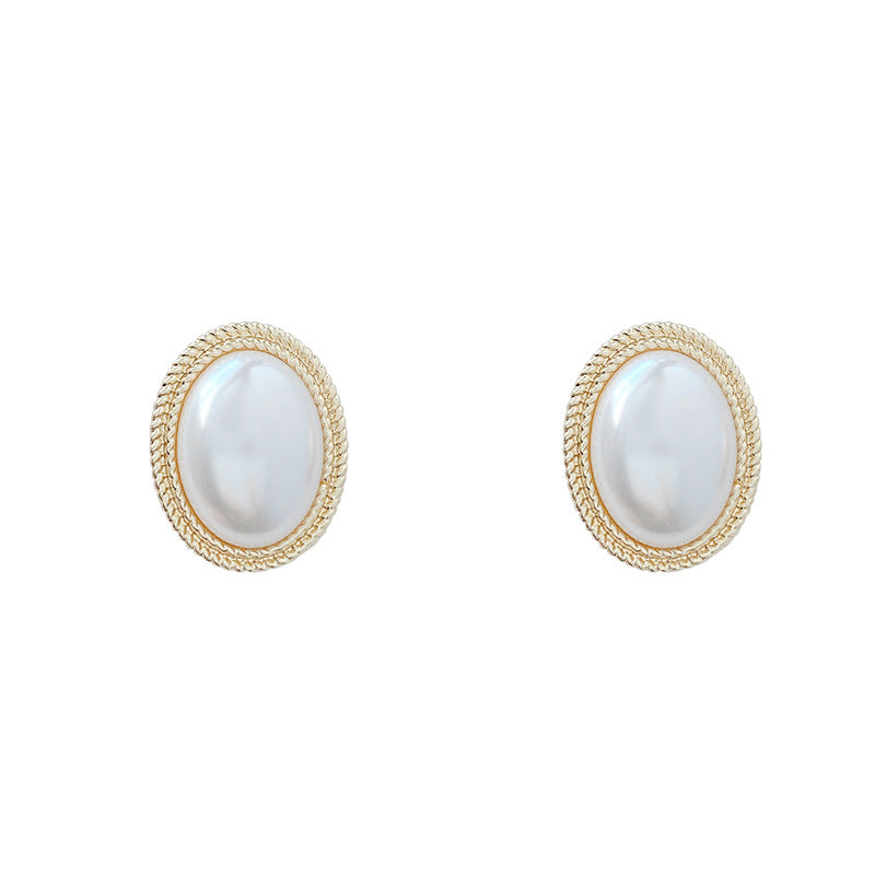 French Retro Hepburn Baroque Pearl Ears