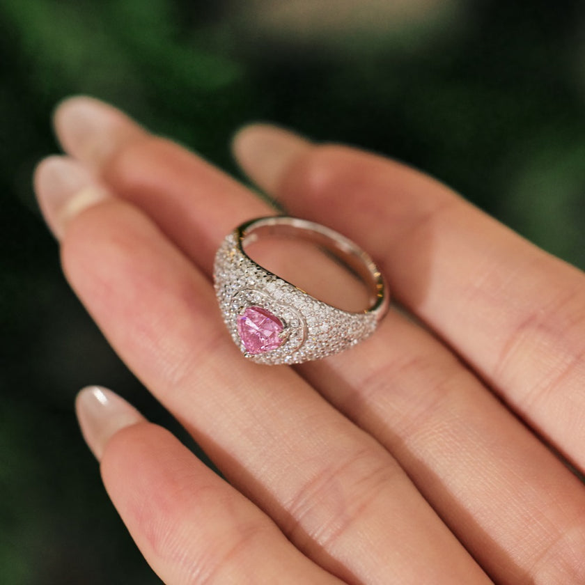 Wedding Style S925 Sterling Silver Ring Female Delicate Heart Full Zirconium Inlaid Holiday Ring