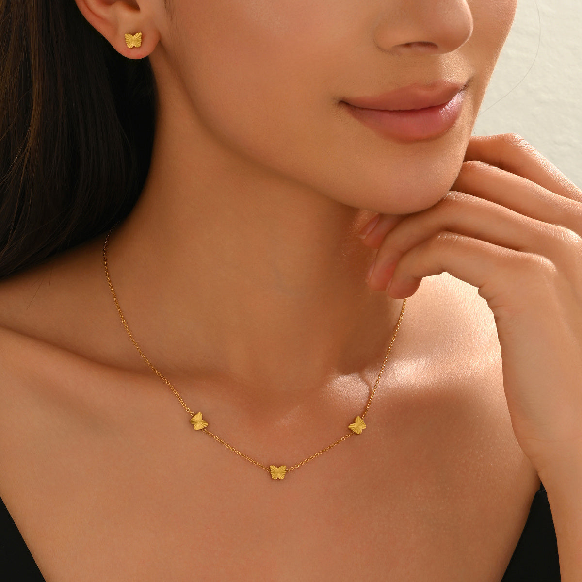 Lxalry 316L Stainless Steel 18K Gold-Plated Jewelry Set  Iridescent Blue White Gradient 3D Glass Star Pendant  Hypoallergenic Tarnish Free Earrings   Necklace  Beach Party   Daily Wear  Ocean Inspired