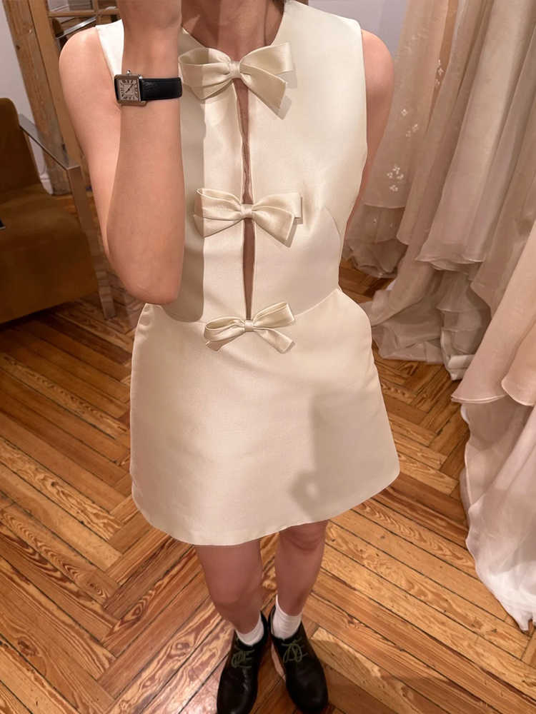 Light Dress Satin Bride Engagement Gown Dress