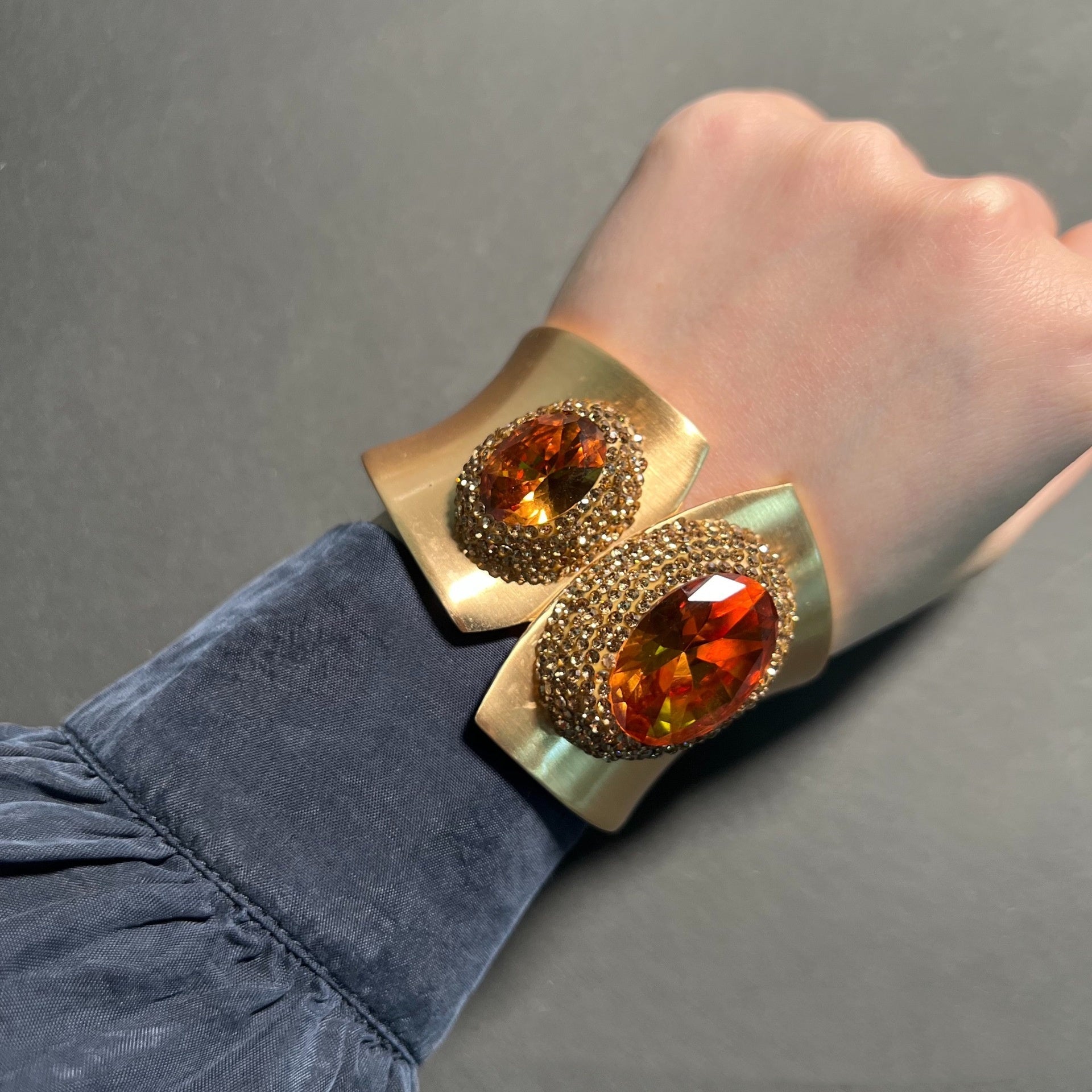 Turkey Sudan Stone Diamond-inlaid Color-changing Stone Light-sensitive Bracelet