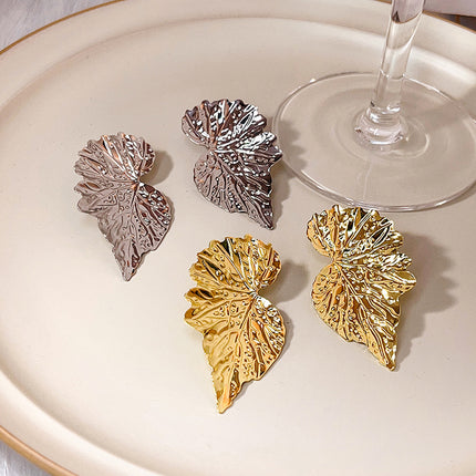 Trendy Pleated Three-dimensional Leaf Earrings