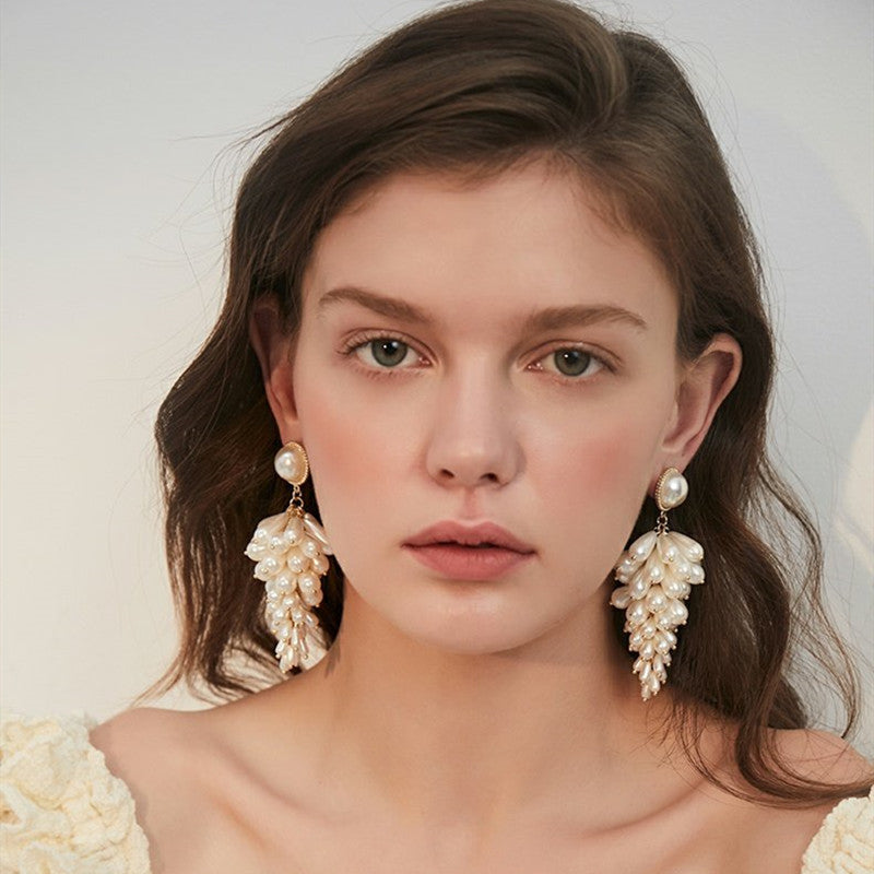 Women's Elegant Imitation Pearl Tassel Stud Earrings