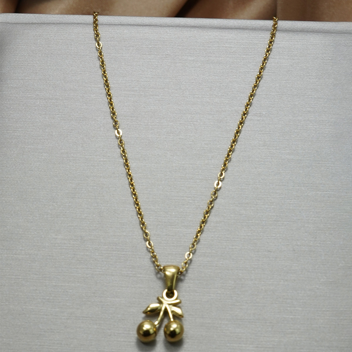 Lxalry 18K Gold Plated Cherry Mirror Jewelry Set  Hypoallergenic Skin  Safe Necklace   Drop Earrings Never Fade Adjustable Luxury Gift For  Evening Wear