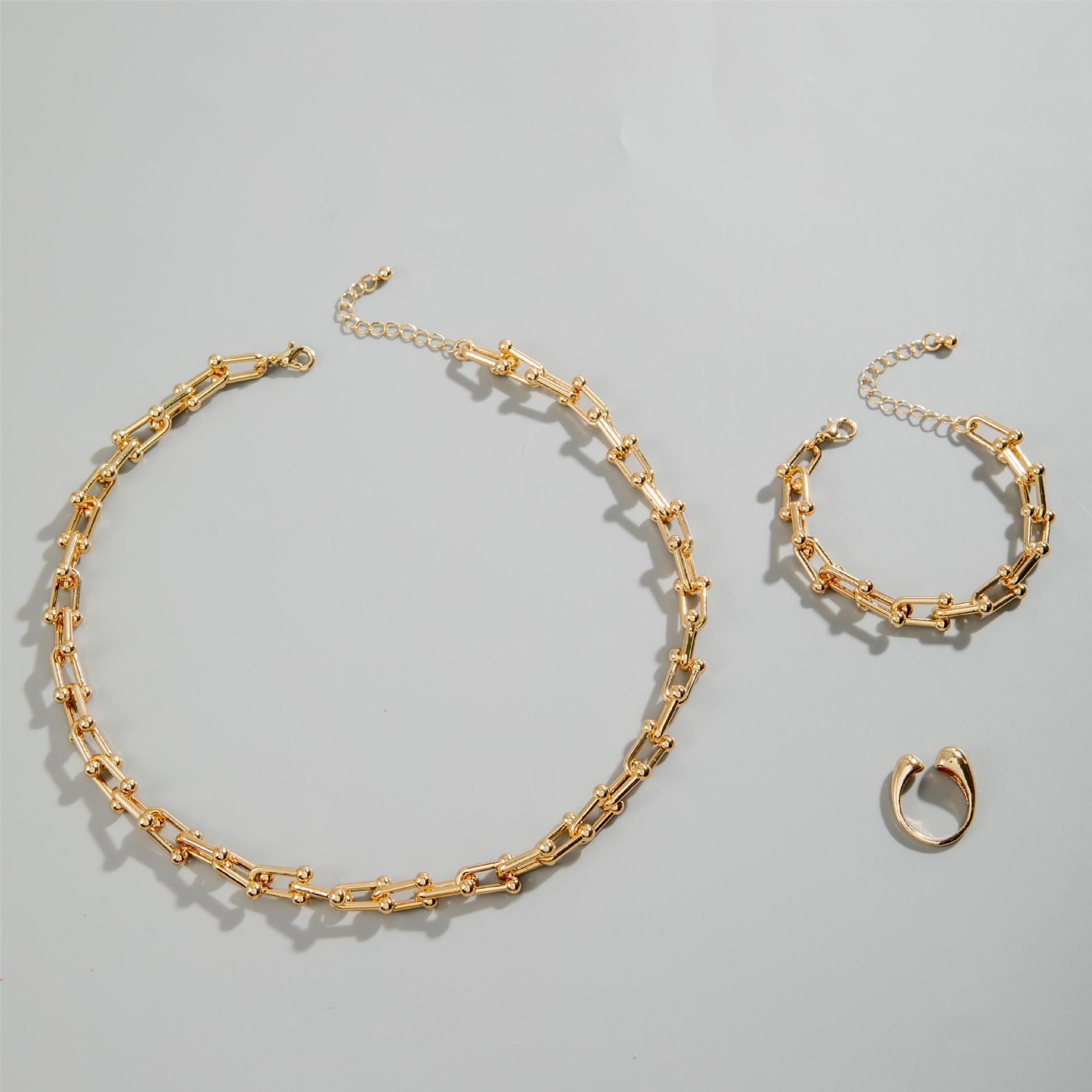 Design Hug Ring Bow Open-ended Bracelet