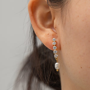 Graceful And Fashionable Exquisite Micro Inlaid Zircon Freshwater Pearl Ear Studs