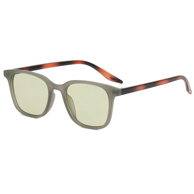 Retro Style Light-colored Sunglasses For Women