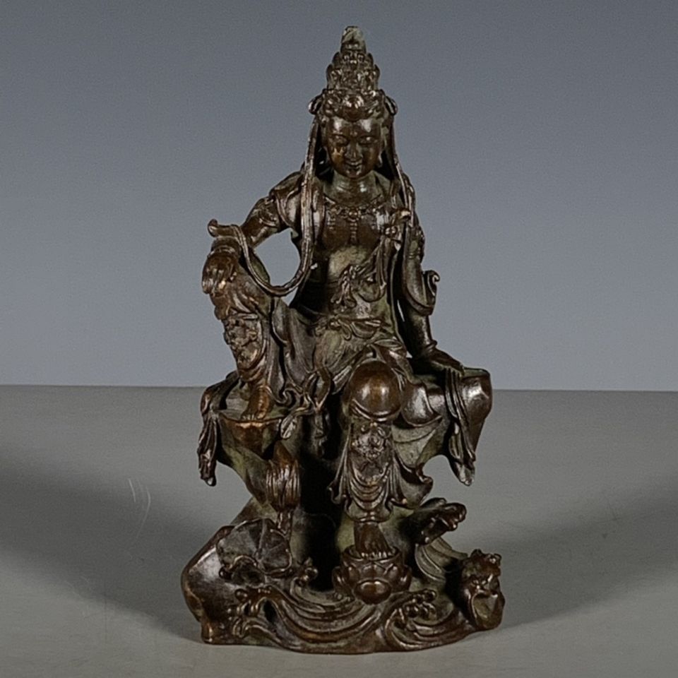 Antique Old Object Guanyin Small Ornaments Bronze