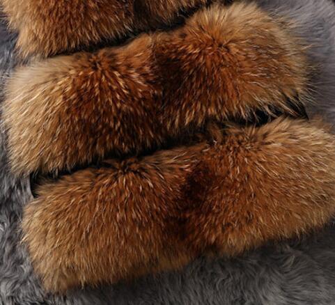 Fashionable And Simple Ladies  Raccoon Fur Coat