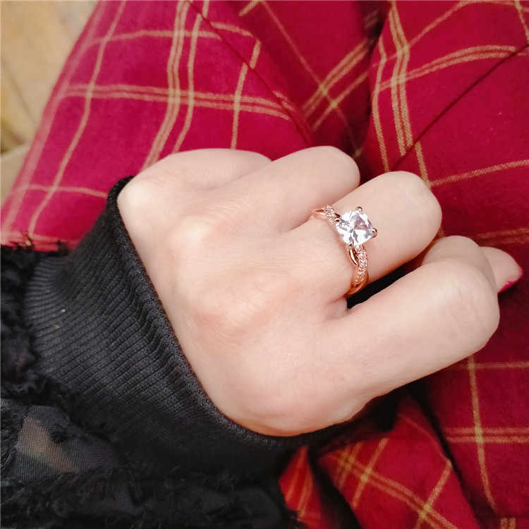 Women's Adjustable Fashionable Golden 925 Sterling Silver Diamond Ring