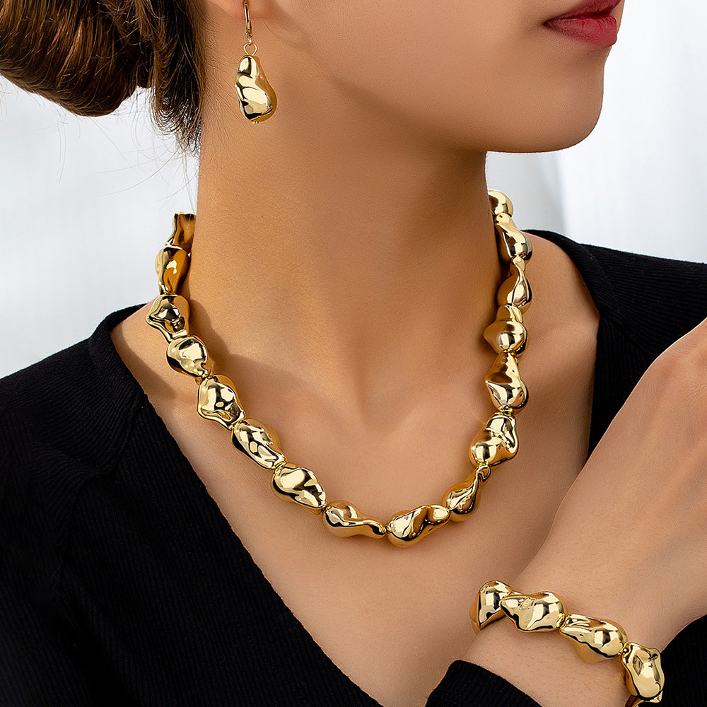 New Shaped Pearl Necklace Bracelet Ear Studs Suit Vintage