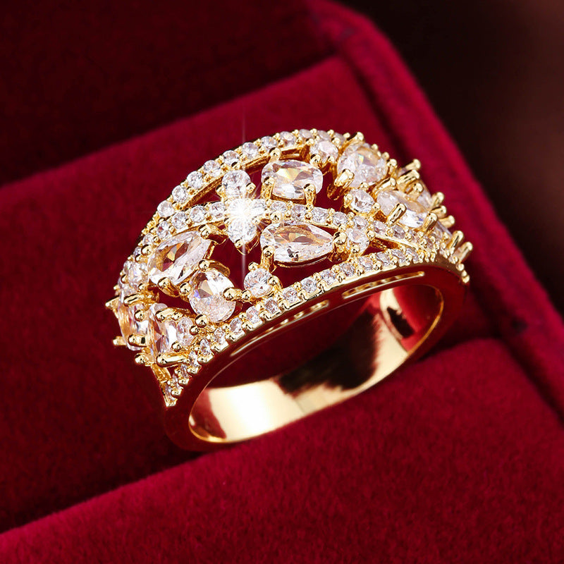 Fashion Exquisite Inlaid Zirconium Wide Face Ring