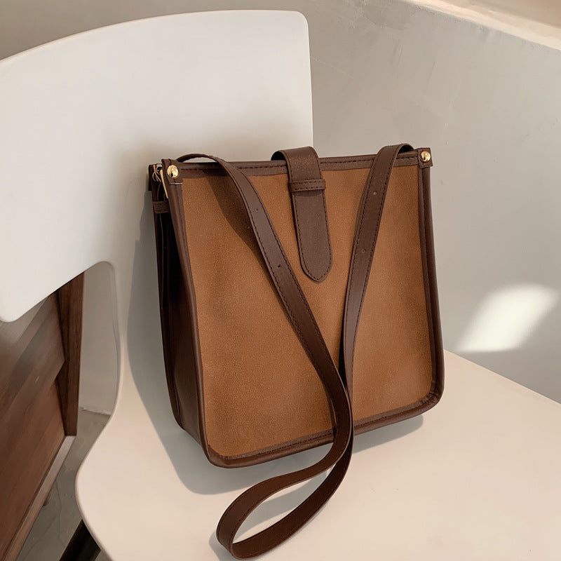 Women's Fashion Retro Large Capacity Shoulder Bag