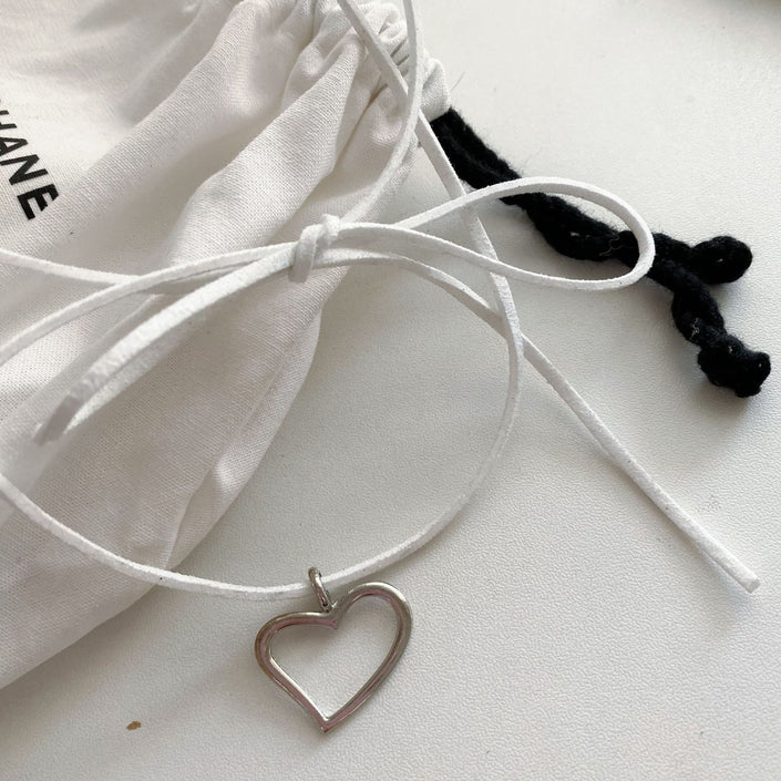 Heart Metal Strap Choker Heart-shaped Metal Necklace