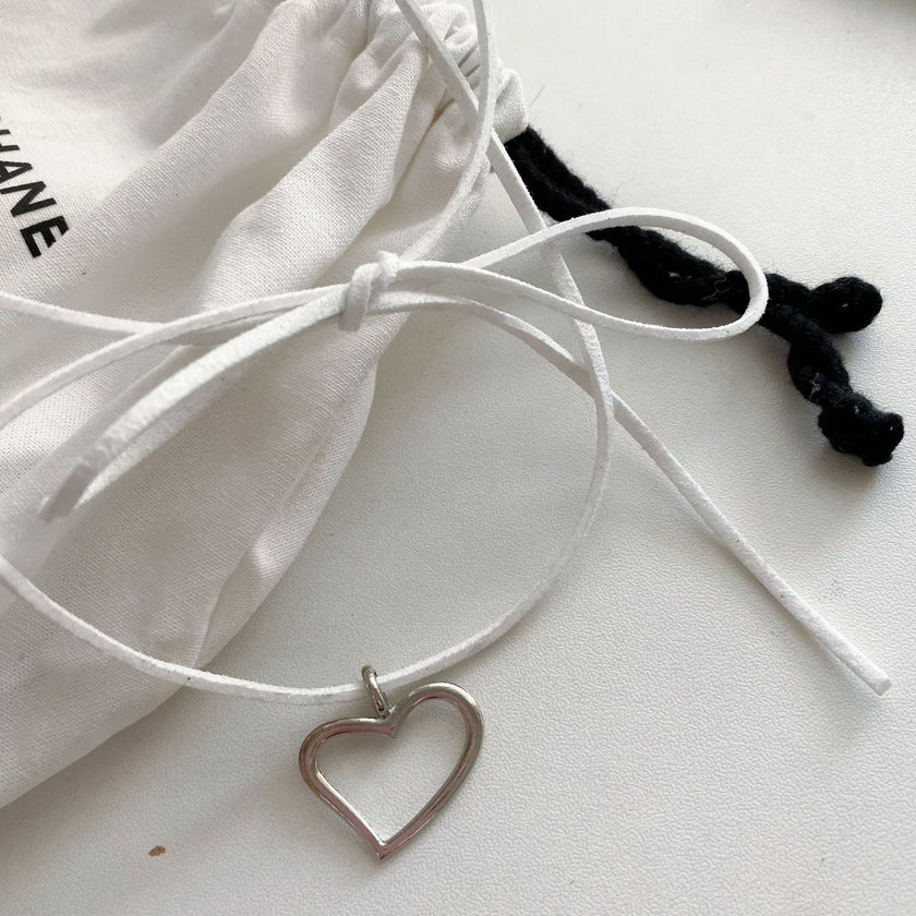 Heart Metal Strap Choker Heart-shaped Metal Necklace