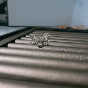 Women's Fashion Dignified Hollow Butterfly Shape Ring