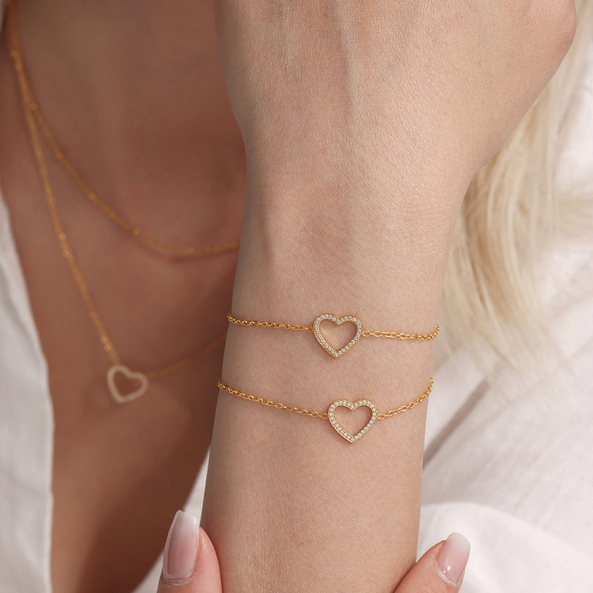 Stainless Steel Fully Jeweled Loving Heart Zircon Non-fading Texture Bracelet For Women