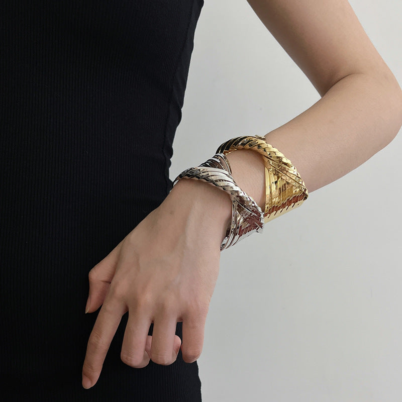Adjustable Armband Metal Bracelet With Opening