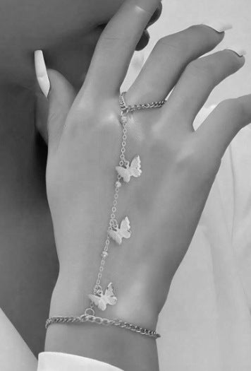 Creative Ring Connecting Finger Love Chain Bracelet