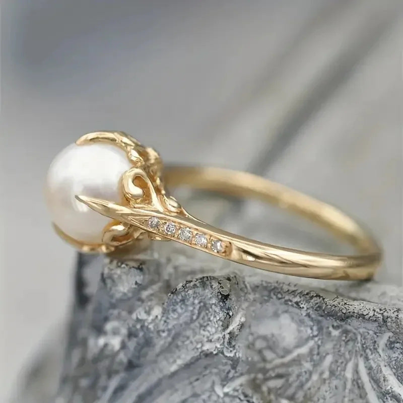 European And American Fashion Retro Exquisite Gold-plated Ring Niche Hundred