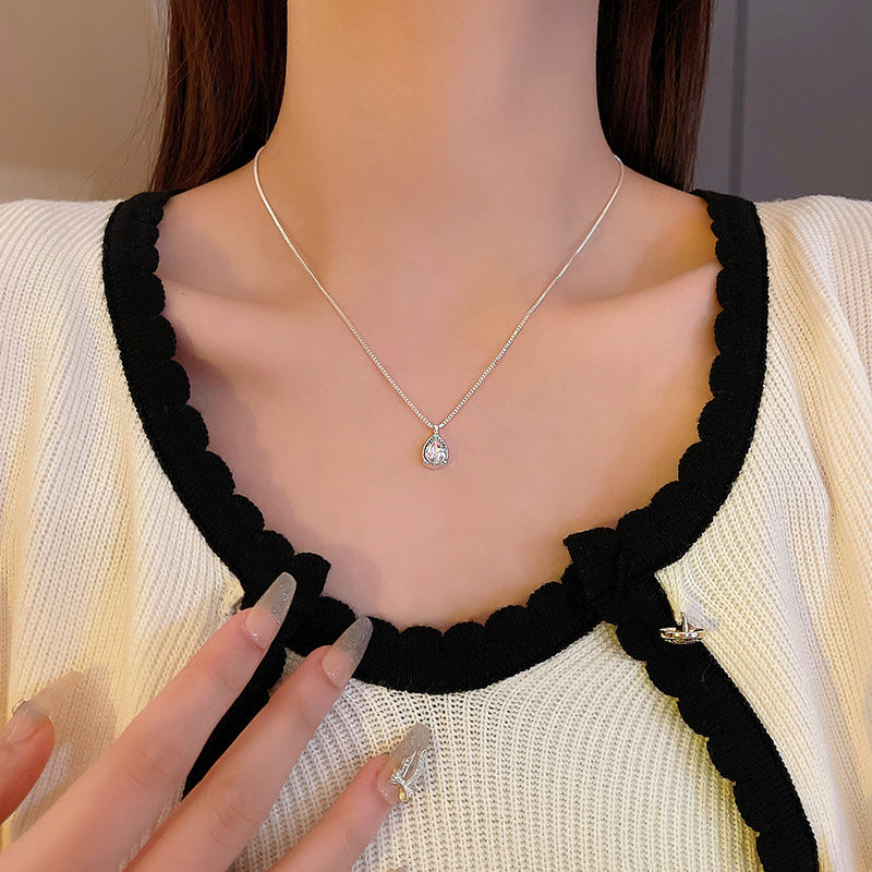 Light Luxury Drop-shaped Zircon Necklace Women's High-grade Super Flash Clavicle Chain
