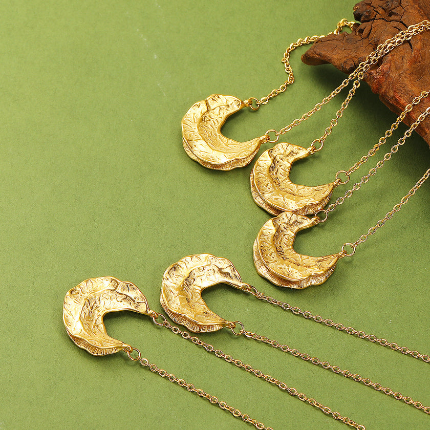 European And American Ins Personality Shaped Hammered Pattern Elegant Necklace Women