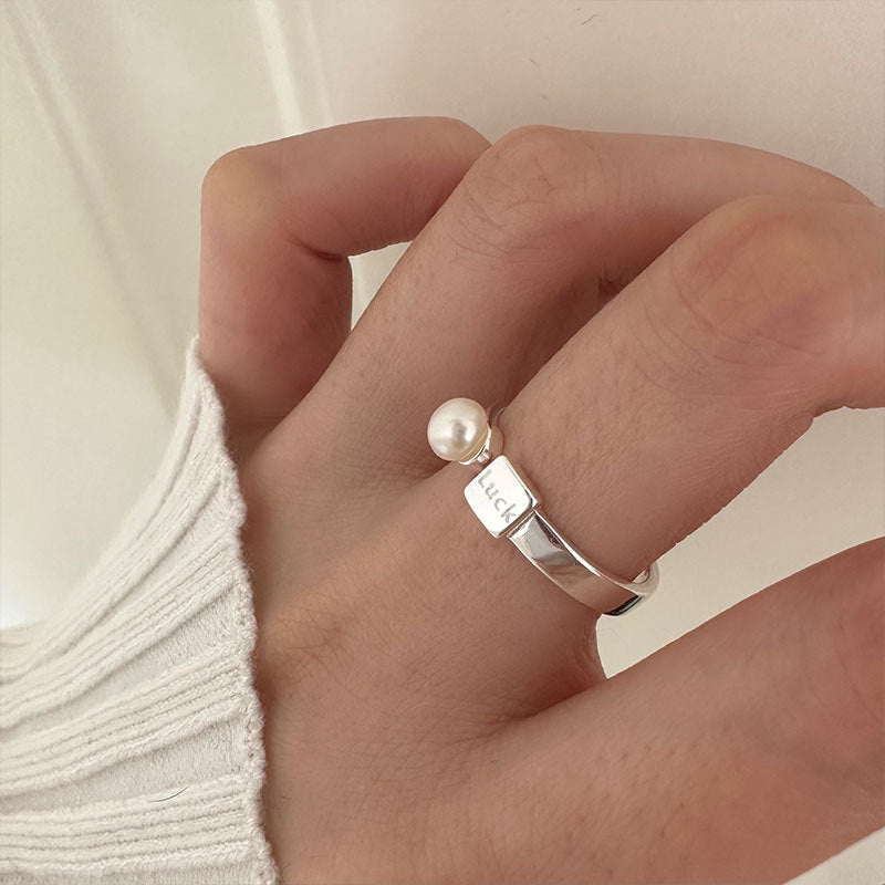Simple French Retro 925 Sterling Silver Luck Letter Pearl Ring For Women