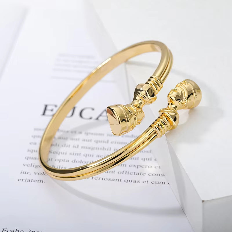 European And American Style Egyptian Pharaoh Head Hook Bracelet