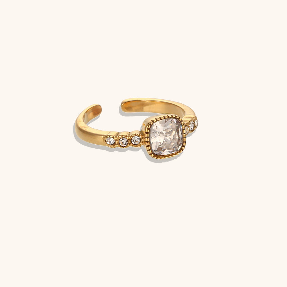 Rounded Square Open-end Zircon Ring Niche