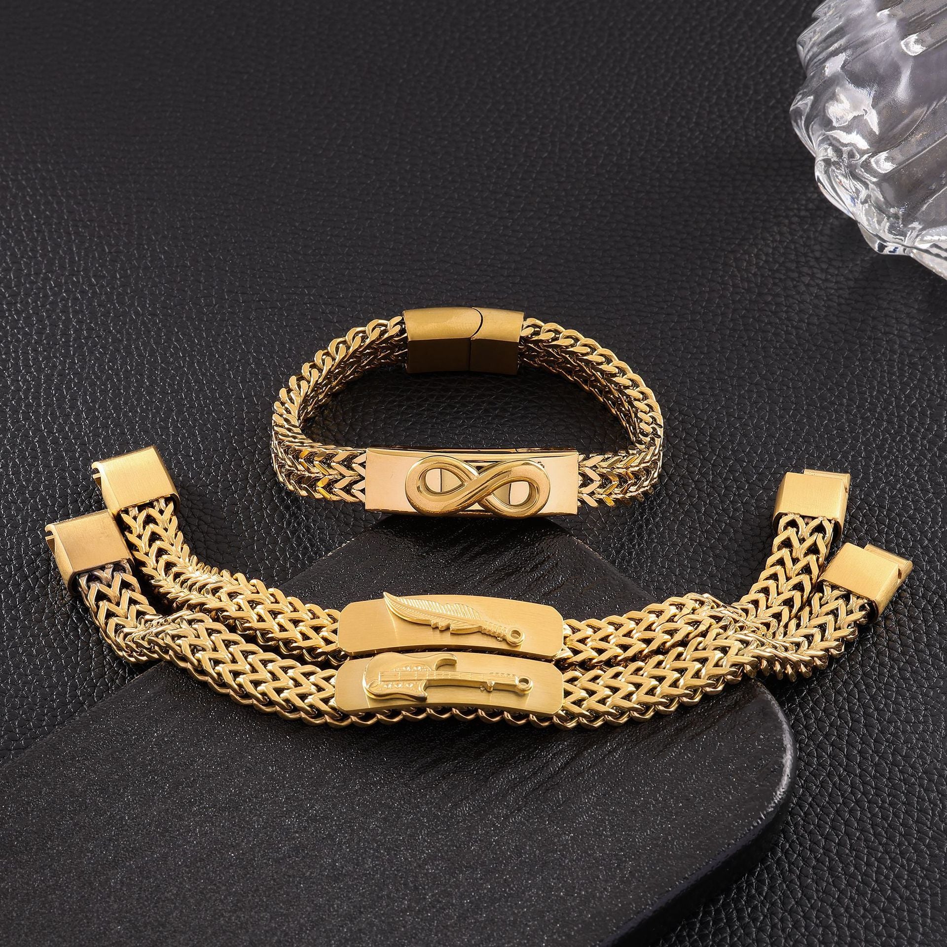 Retro Stainless Steel Three-dimensional Design Bracelet