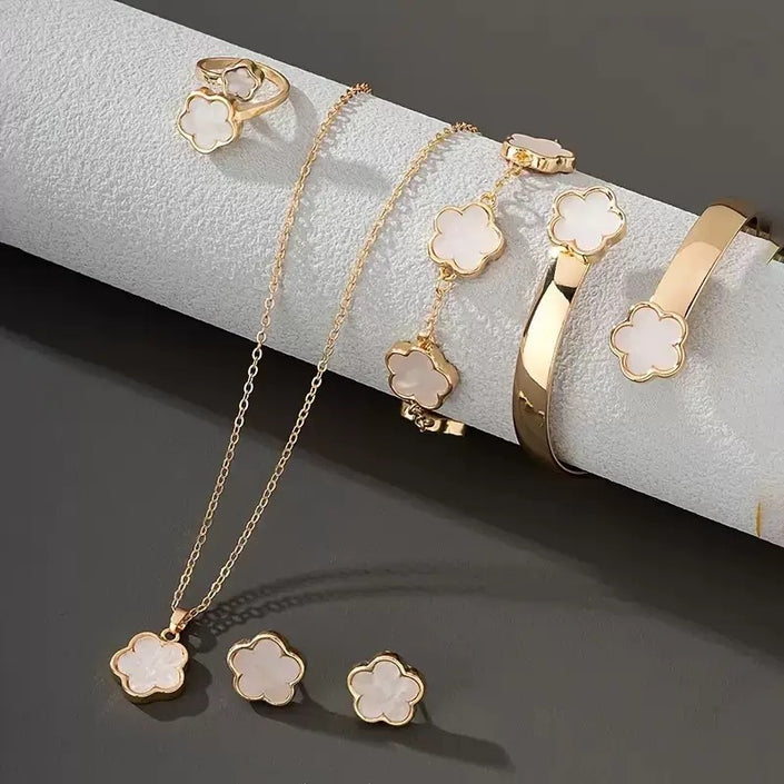 Five Petal Flower 5-piece Necklace Brace Lace Bracelet Stud Earrings Ring