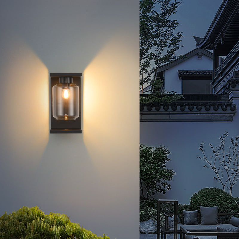 Solar Outdoor Wall Lamp Lightning Protection Villa Garden